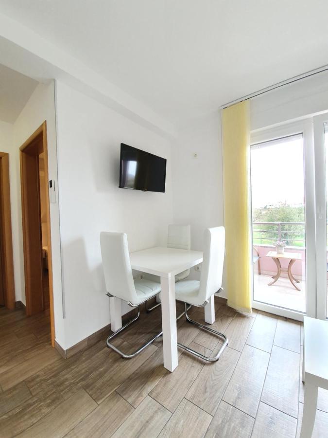 Apartments Karla Bibinje Dış mekan fotoğraf